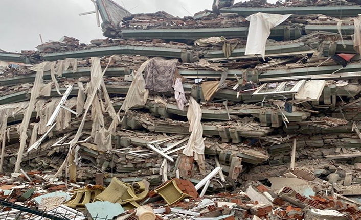 146 kişinin öldüğü sitenin avukatı, “Hamidiye Siteleri’nde temelden çatıya kadar her şey tamamen hatalıdır”