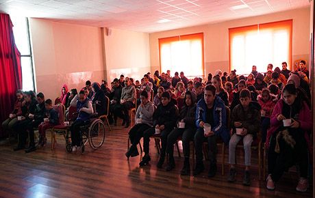  Engelli çocukların sinema heyecanı