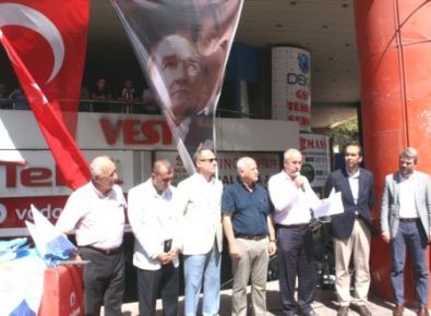  KILIÇDAROĞLU'NA YAPILAN SALDIRI KAHRAMANMARAŞ'TA PROTESTO EDİLDİ