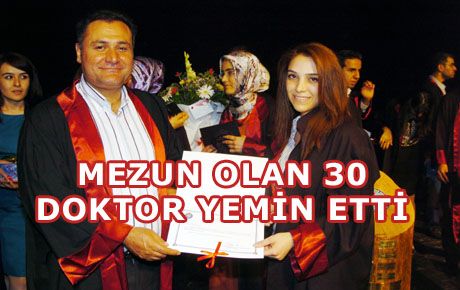 KSÜ DOKTORLARININ MEZUNİYET SEVİNCİ