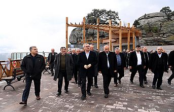 Güngör, Ali Kayası’nda önceki dönem Belde Belediye başkanlarıyla buluştu