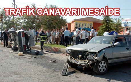 TRAFİK KAZASI 3 YARALI