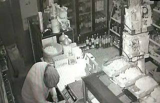 Hırsız güvenlik kamerasına yakalandı