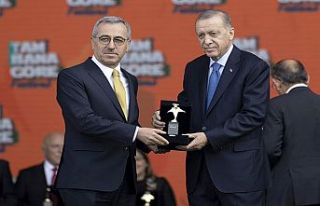 Cumhurbaşkanı Erdoğan’dan Güngör’e ödül