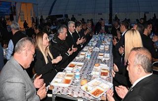 Güngör, MHP İl Başkanlığı’nın iftar programına...