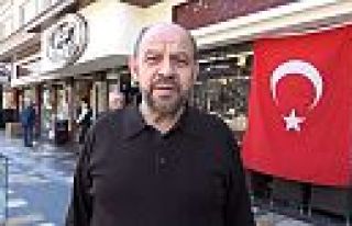 Esnaf işyerlerine Türk bayrağı astı