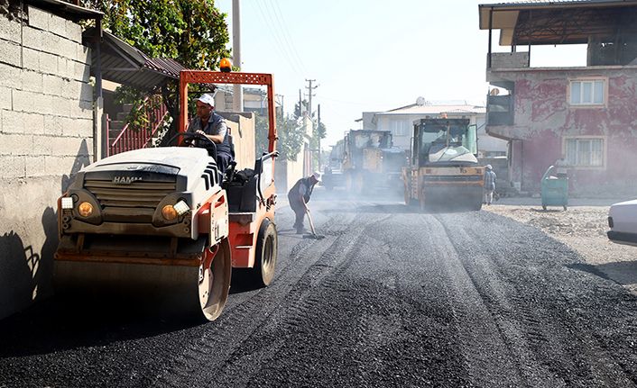 Dulkadiroğlu’ndan İstasyon Mahallesi’nde asfalt çalışması