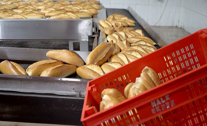 Büyükşehir, günlük 60 bin ekmek ve unlu mamulü vatandaşlara ulaştırıyor